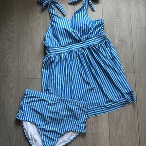 BloomChic Blue Striped Swimwear Set